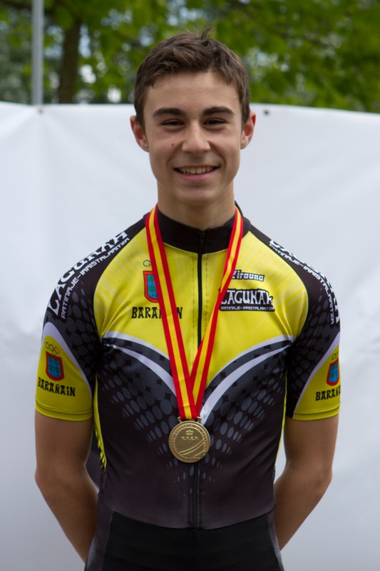 Velocidad - Navarra encabeza el medallero en Sada